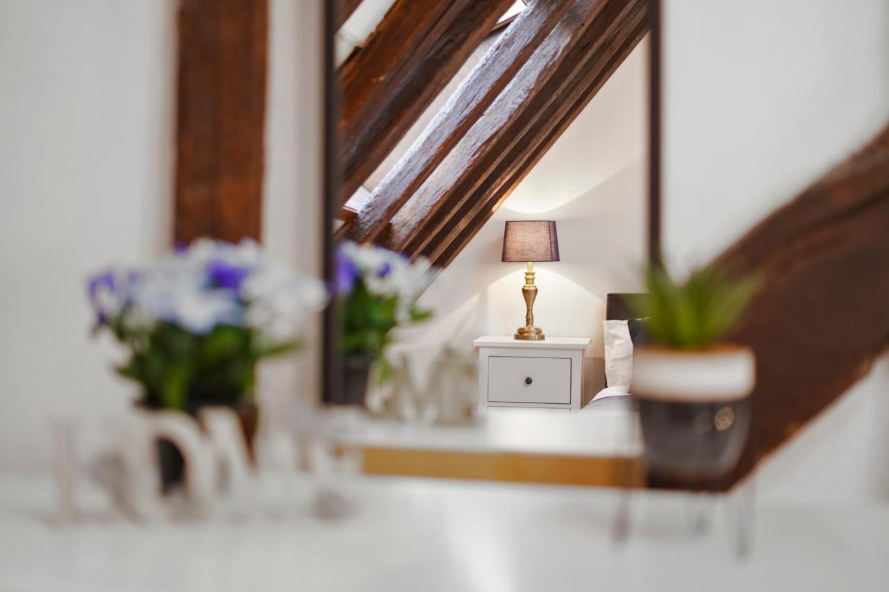 The Stunning Luxury Duplex Of Canterbury Eksteriør bilde