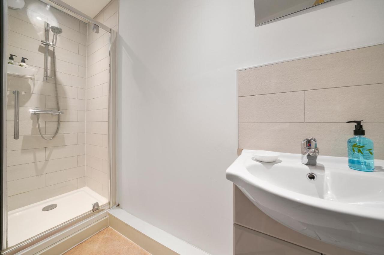 The Stunning Luxury Duplex Of Canterbury Eksteriør bilde